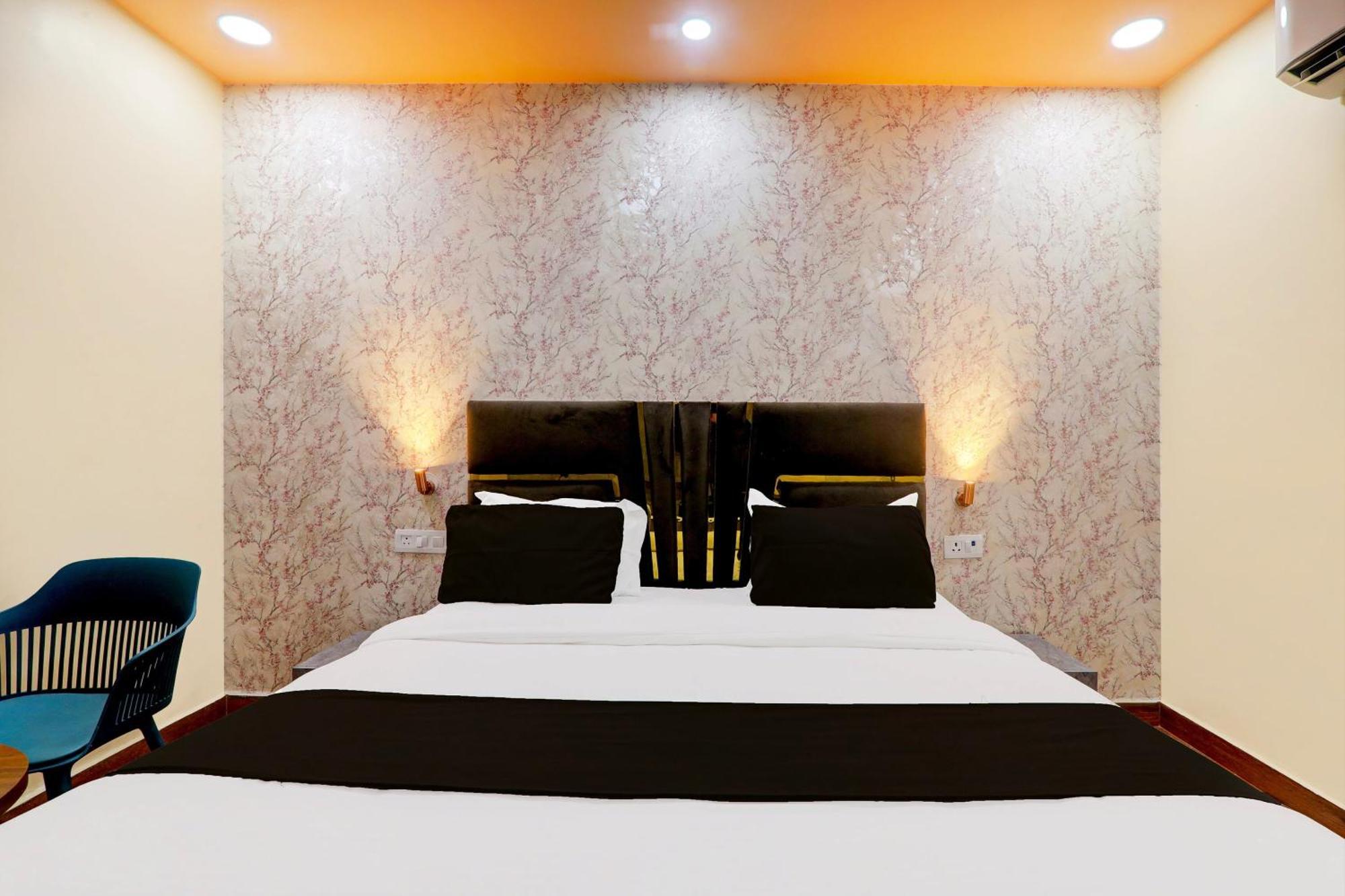 Super Hotel O Raas Plaza Kanpur Exterior foto