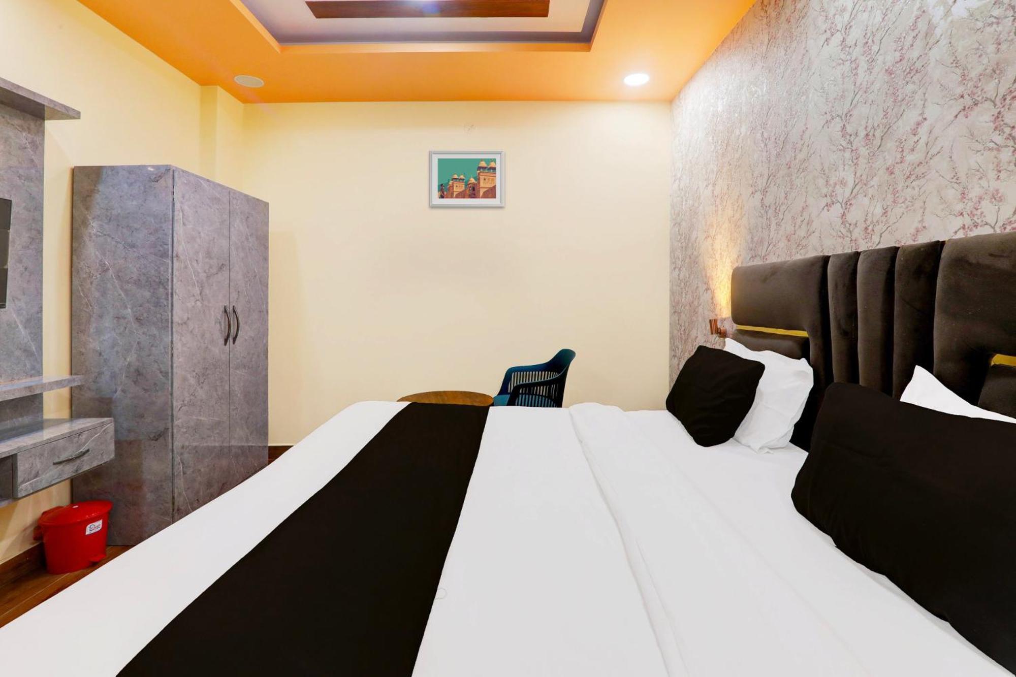 Super Hotel O Raas Plaza Kanpur Exterior foto